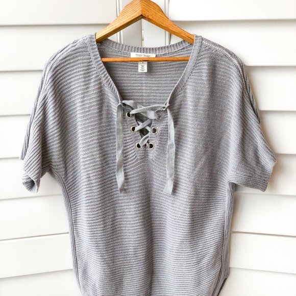 White House Black Market Grey Sweater Size Small - Picture 1 of 3